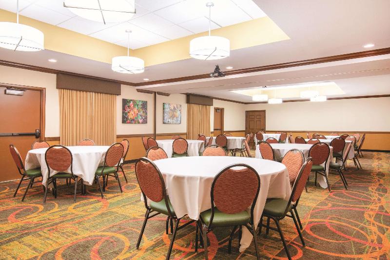 هتل La Quinta By Wyndham Bentonville