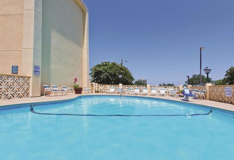 호텔 La Quinta By Wyndham Charleston Riverview