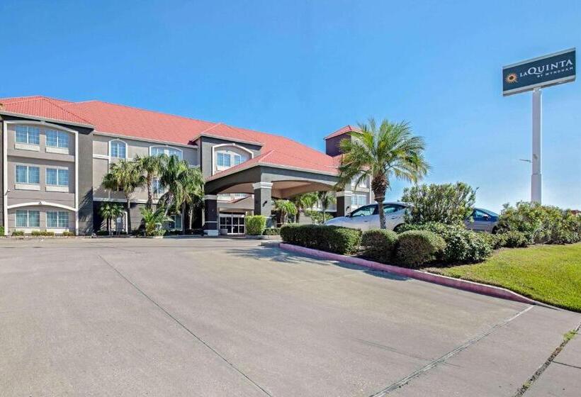 בית מלון כפרי La Quinta By Wyndham Corpus Christi Airport