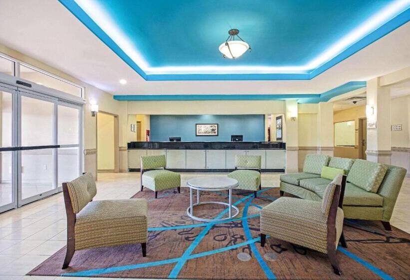 בית מלון כפרי La Quinta By Wyndham Corpus Christi Airport