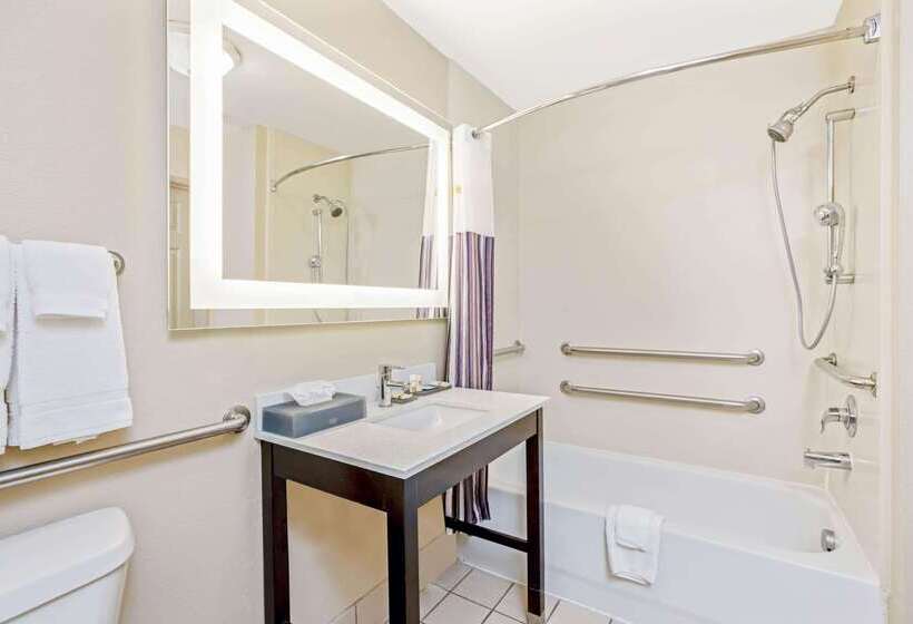 בית מלון כפרי La Quinta Inn & Suites By Wyndham Corpus Christi Northwest