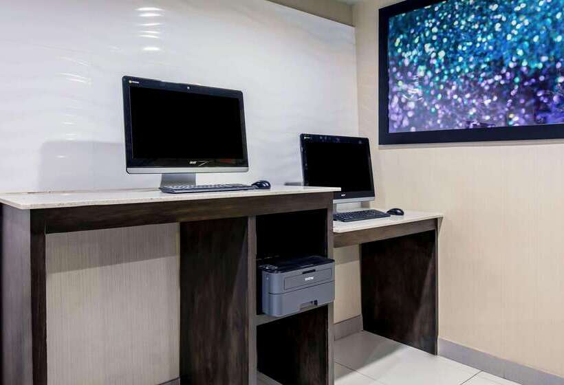 호텔 La Quinta By Wyndham Dallas Mesquite