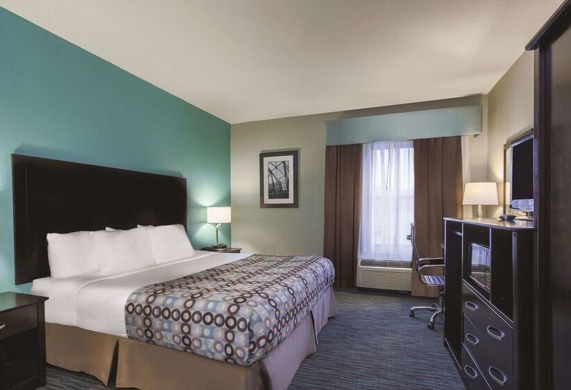 هتل La Quinta By Wyndham Knoxville East