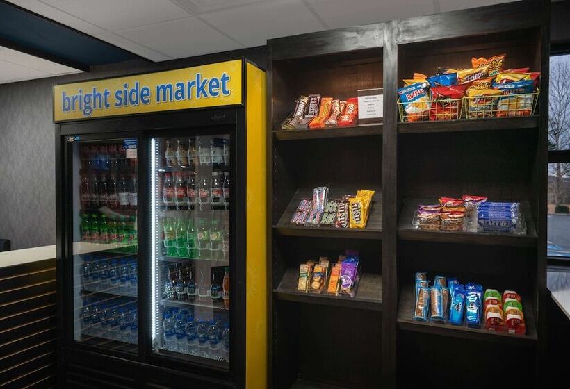 هتل La Quinta By Wyndham Knoxville East