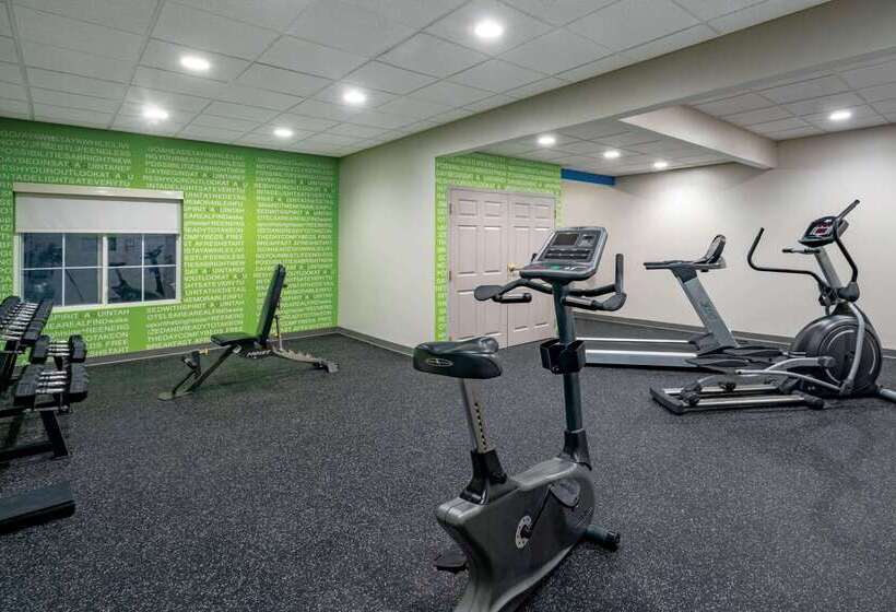 בית מלון כפרי La Quinta By Wyndham Latham Albany Airport