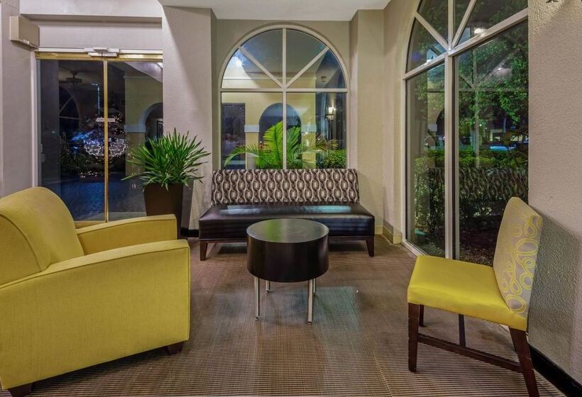 فندق La Quinta By Wyndham Miami Lakes