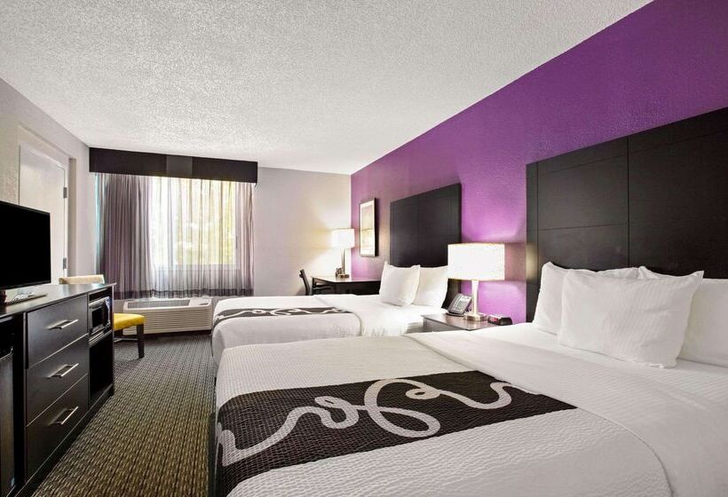 فندق La Quinta By Wyndham Miami Lakes