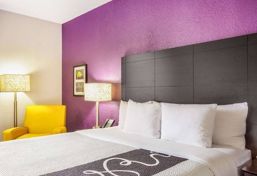 هتل La Quinta By Wyndham Miami Lakes