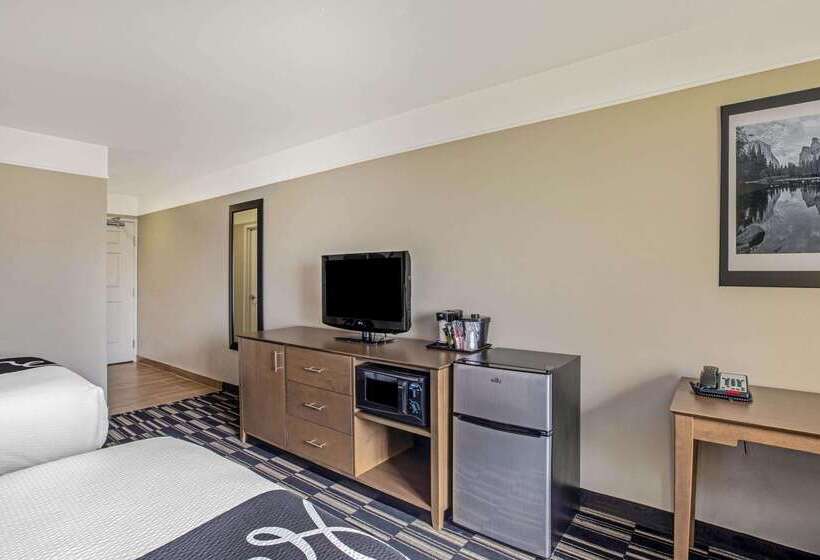 Отель La Quinta By Wyndham Modesto Salida