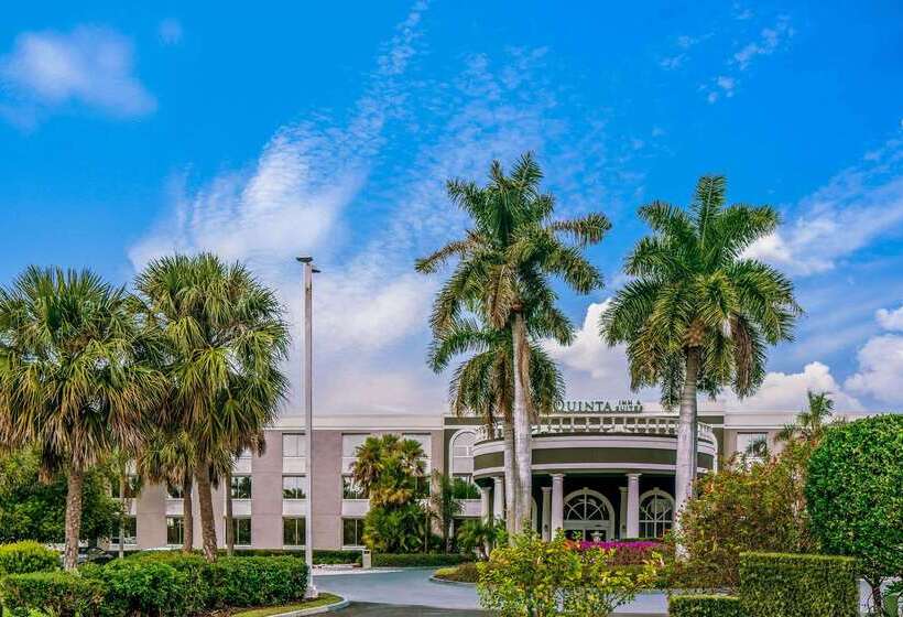 فندق La Quinta By Wyndham Naples Downtown