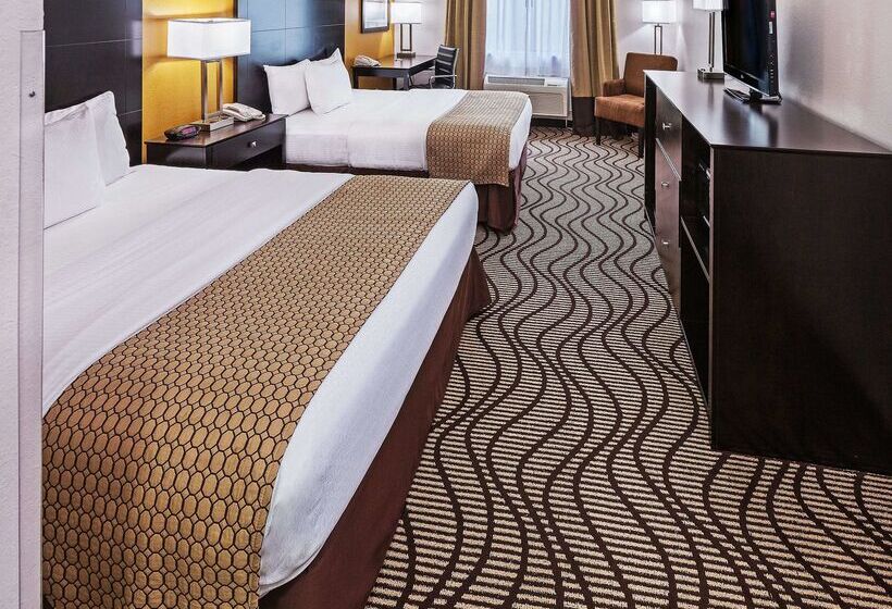 هتل La Quinta By Wyndham Pasadena