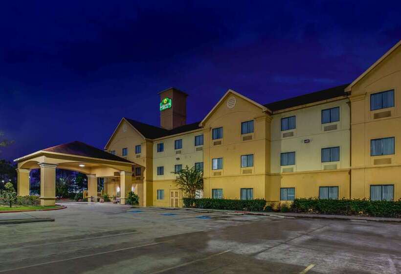 هتل La Quinta By Wyndham Pasadena