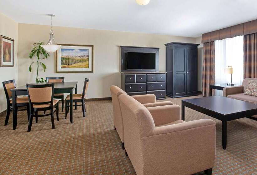 فندق La Quinta By Wyndham Paso Robles