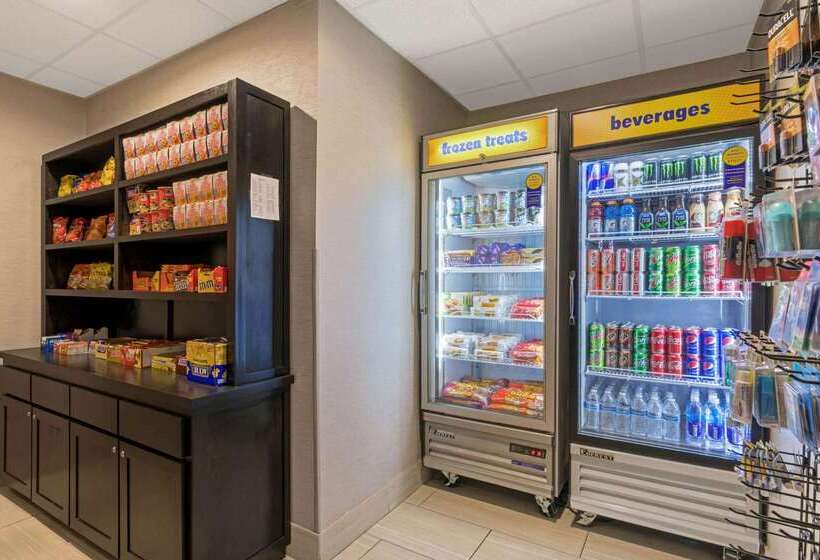 هتل La Quinta By Wyndham Phoenix I 10 West