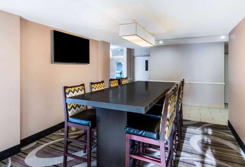 هتل La Quinta By Wyndham Roswell