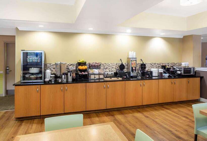 בית מלון כפרי La Quinta By Wyndham Sarasota Downtown