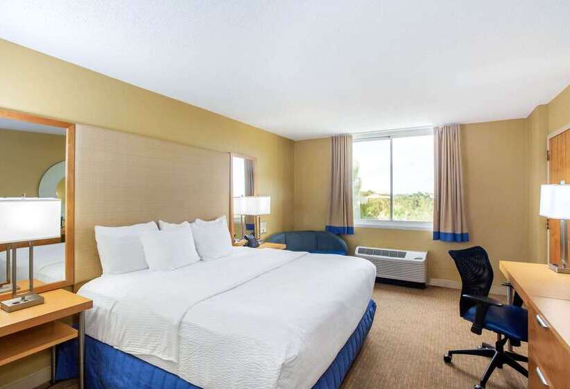 בית מלון כפרי La Quinta By Wyndham Sarasota Downtown