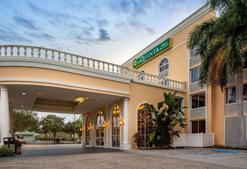 בית מלון כפרי La Quinta By Wyndham Sarasota Downtown