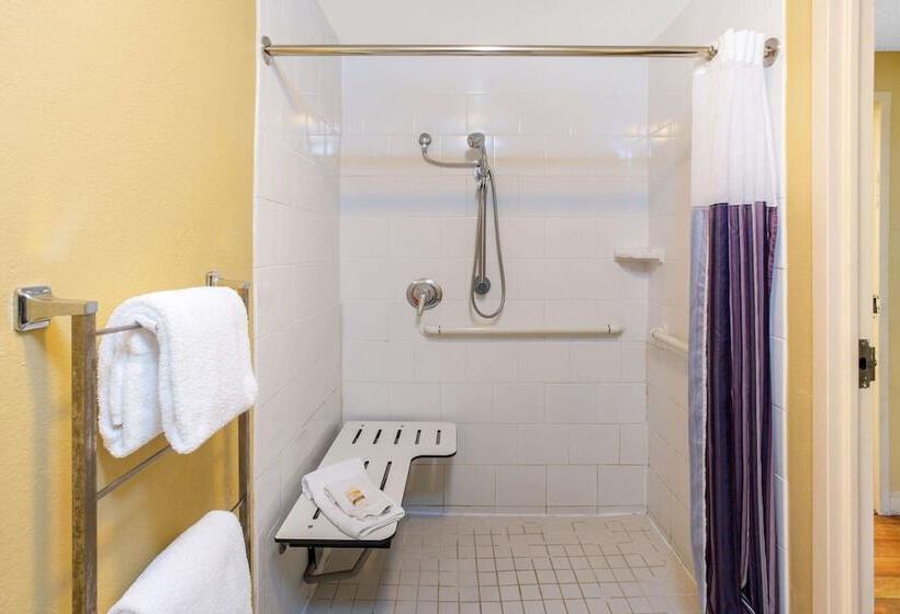 בית מלון כפרי La Quinta By Wyndham Sarasota Downtown