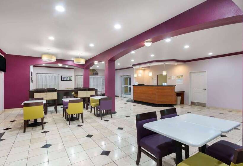 酒店 La Quinta By Wyndham Tulare