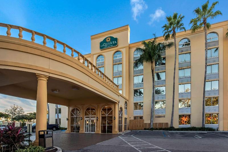 בית מלון כפרי La Quinta By Wyndham West Palm Beach Airport