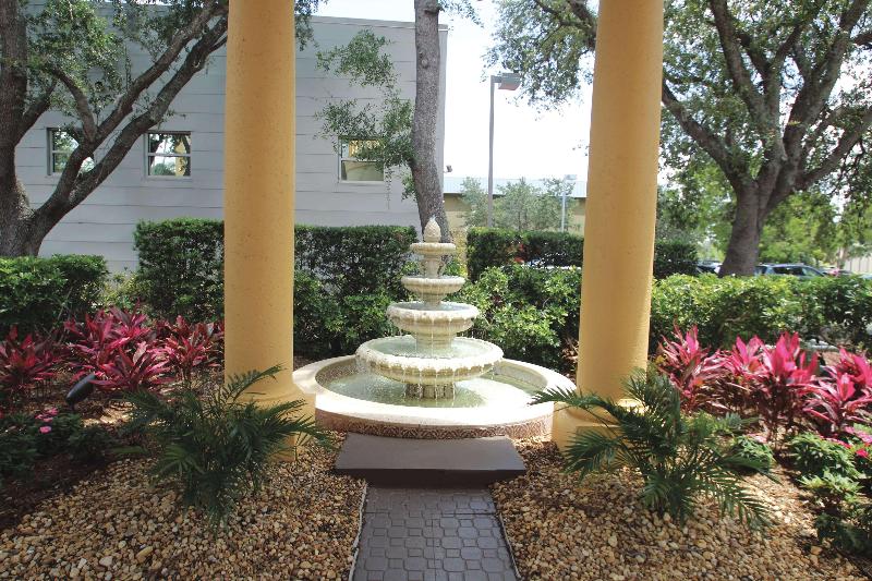 בית מלון כפרי La Quinta By Wyndham West Palm Beach Airport