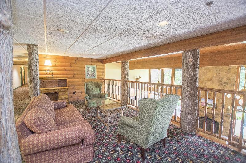 فندق Lake Chatuge Lodge