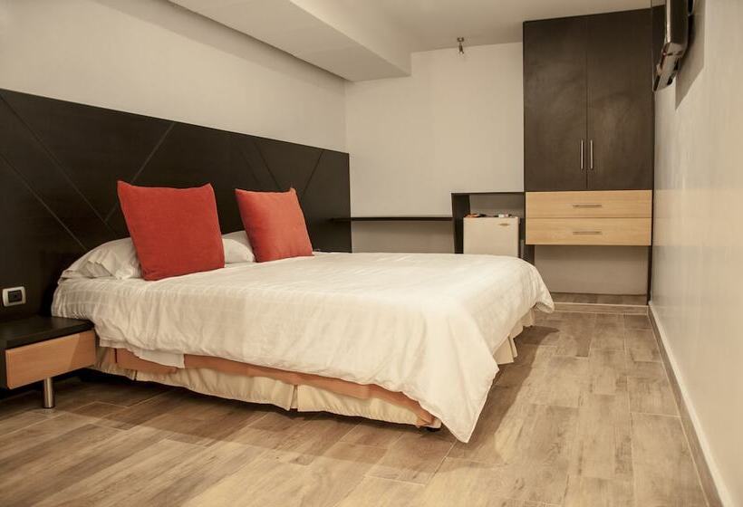 בית מלון כפרי Leon Dorado