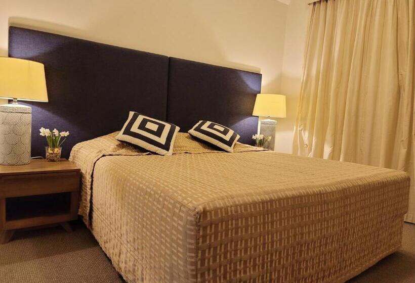 هتل Macarthur Chambers