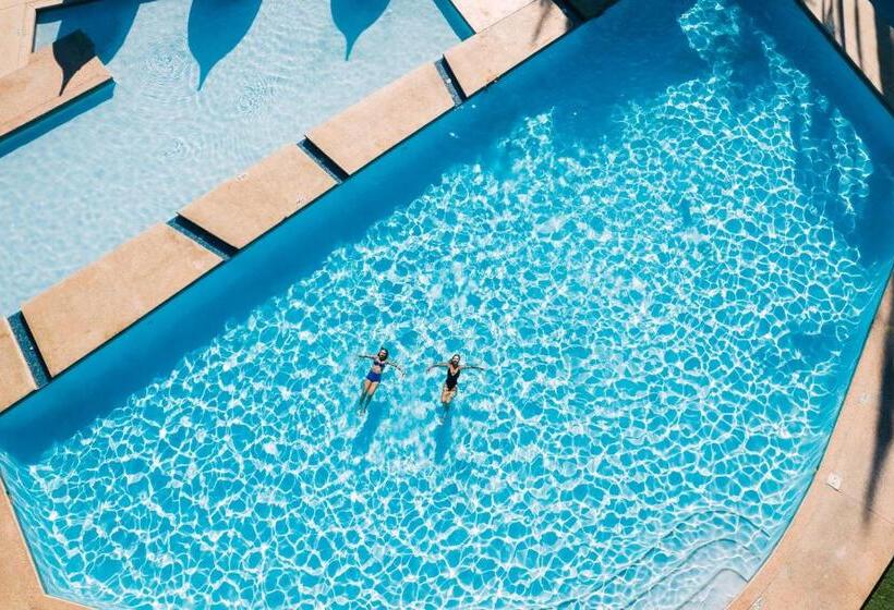 فندق Mantarays Ningaloo Beach Resort