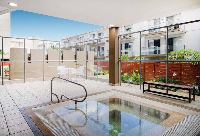 Отель Mantra The Observatory