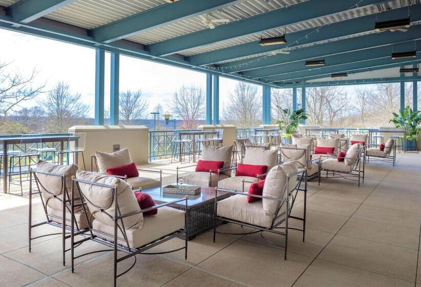 فندق Renaissance Shoals Resort And Spa