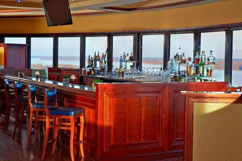 فندق Renaissance Shoals Resort And Spa