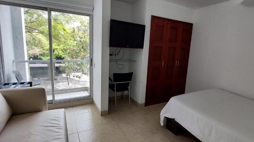 فندق Mediterraneo