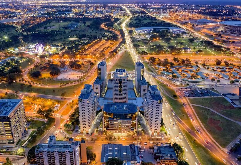 Отель Melia Brasil 21