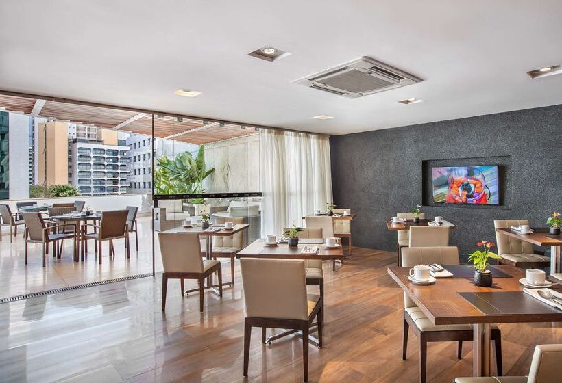 Отель Melia Brasil 21