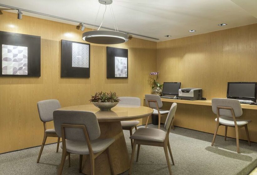 Отель Melia Brasil 21