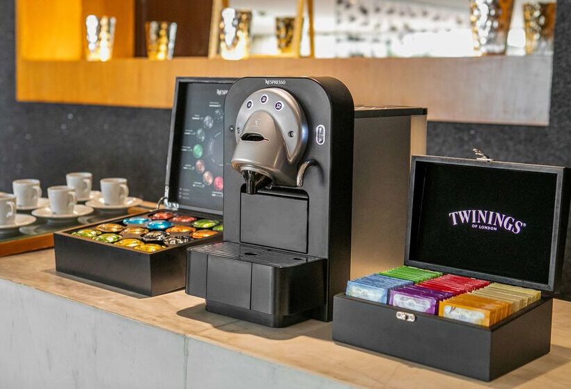 Отель Melia Brasil 21