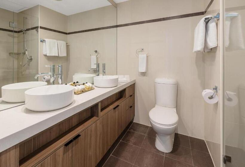 Отель Meriton Suites World Tower, Sydney