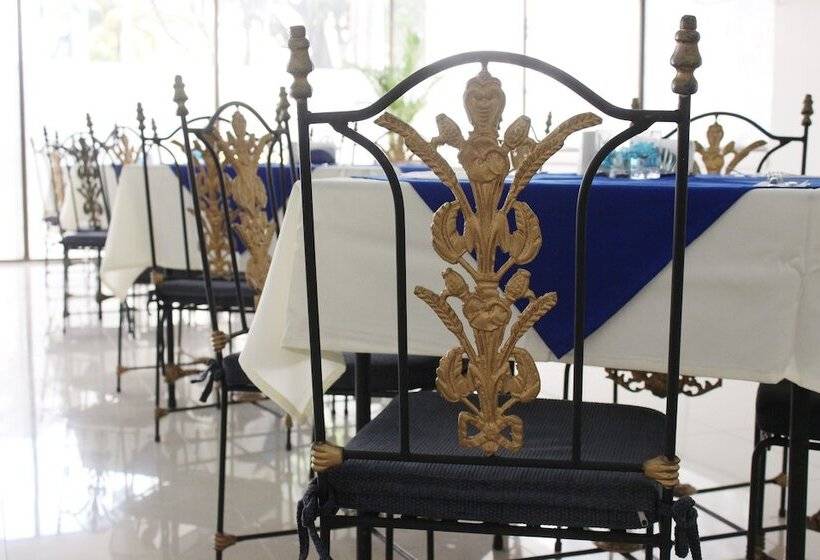 호텔 Metropolis Plaza