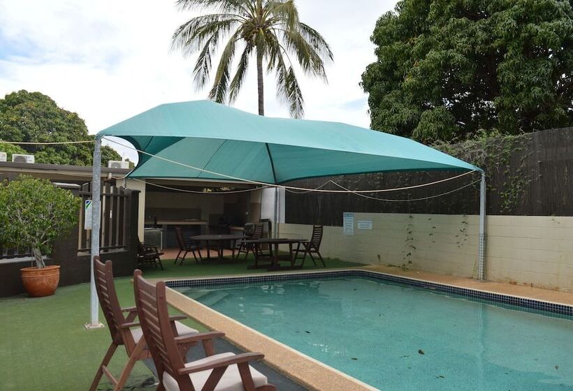 فندق Mid City Motor Inn