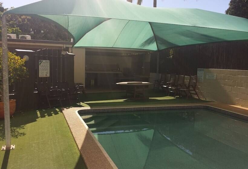 فندق Mid City Motor Inn