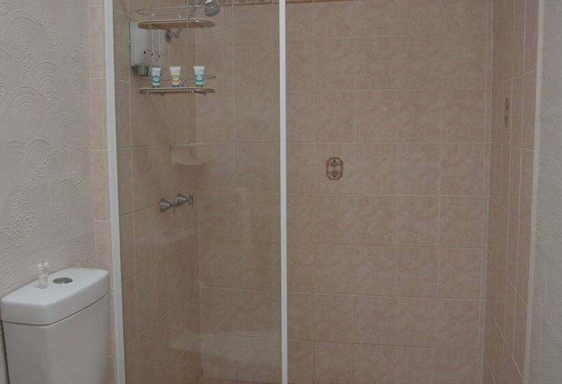 فندق Mid City Motor Inn