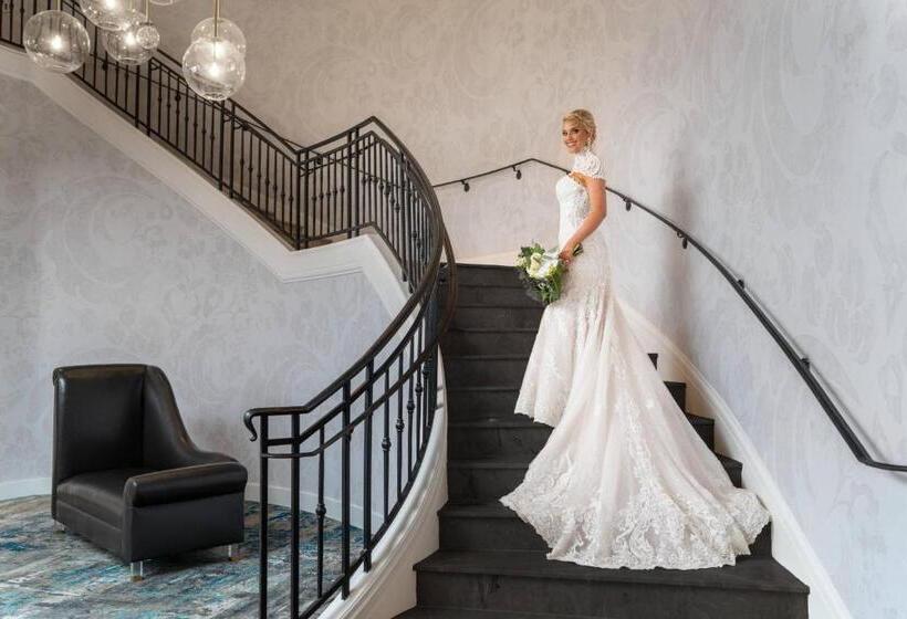 هتل New Orleans Marriott Warehouse Arts District