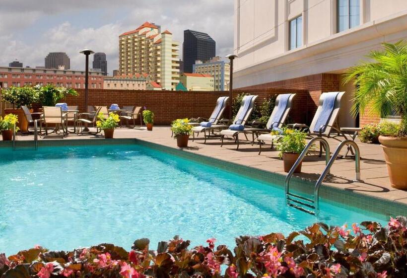هتل New Orleans Marriott Warehouse Arts District
