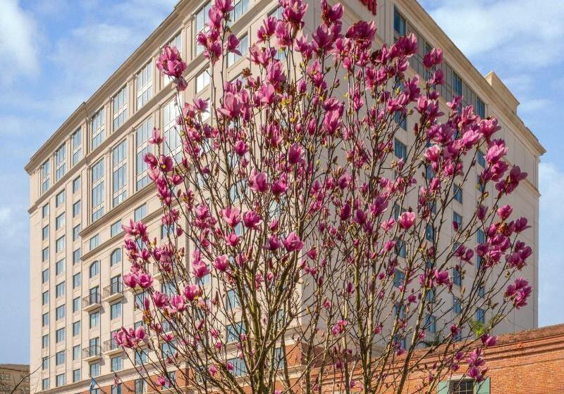 هتل New Orleans Marriott Warehouse Arts District