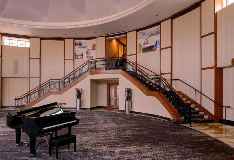 호텔 Newport News Marriott At City Center