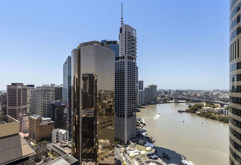 בית מלון כפרי Oaks Brisbane On Felix Suites