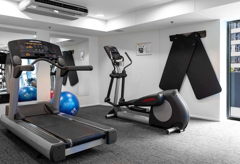 בית מלון כפרי Oaks Brisbane On Felix Suites