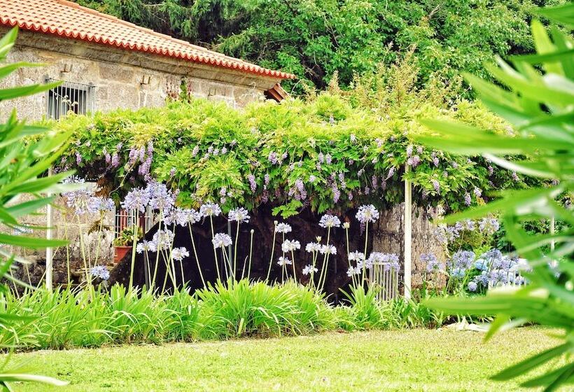 هتل Pazo Revel  & Resort